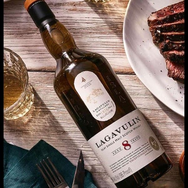 Lagavulin 8 Y.O. (5cl)