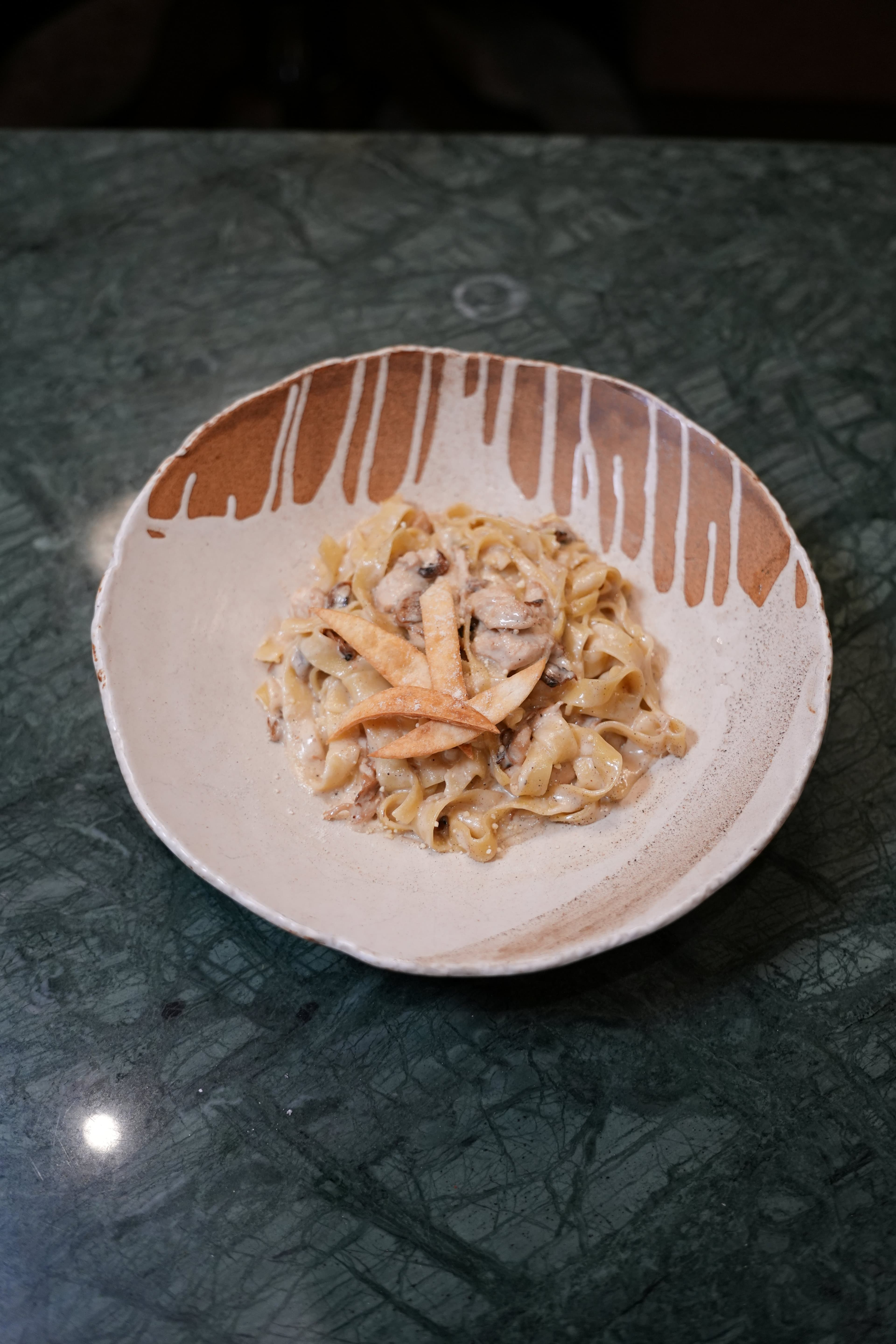Tavuklu Mantarlı Fettucini Alfredo