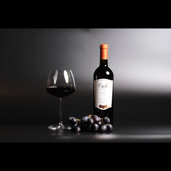 Thia Merlot (75cl)