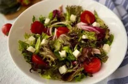 Akdeniz Salata